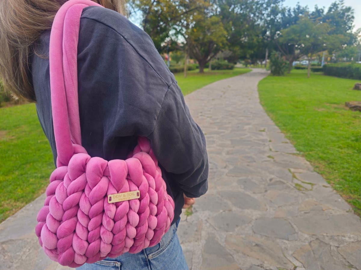 What to Wear for a Marbella Summer Evening (and the Bag That Finishes It)