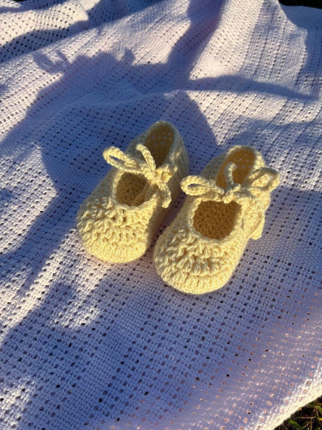 Crochet Baby Booties · Ballet Style - handmade in Marbella