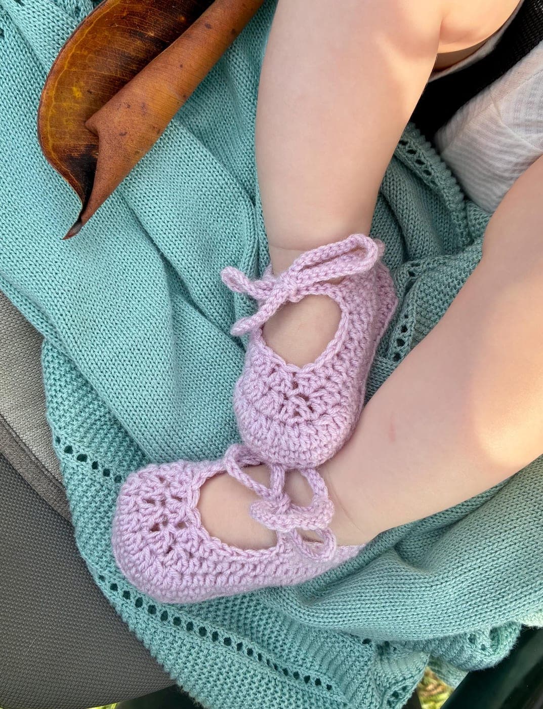 Crochet Baby Booties · Ballet Style - handmade in Marbella