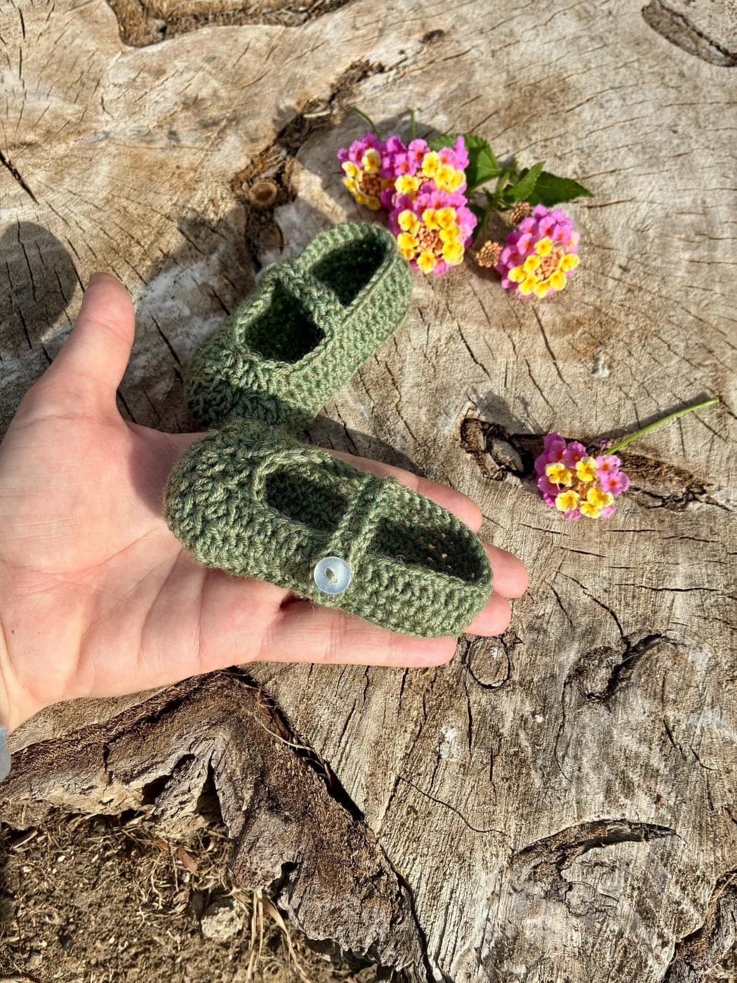 Hand-Crocheted Baby Booties · Newborn - handmade in Marbella